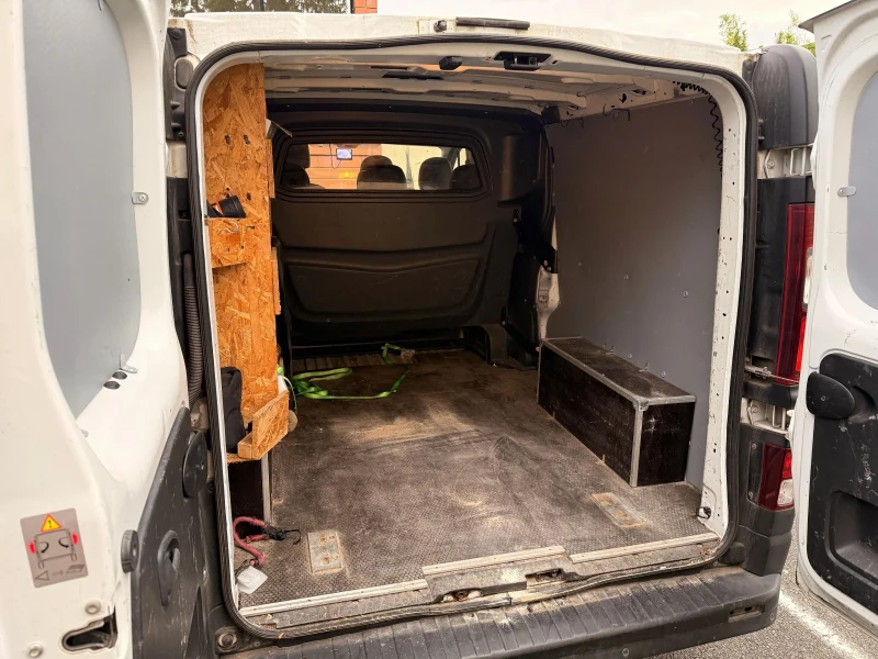 Renault Trafic 1.6 dci / 5+ 1 климатик, снимка 5 - Бусове и автобуси - 53558298