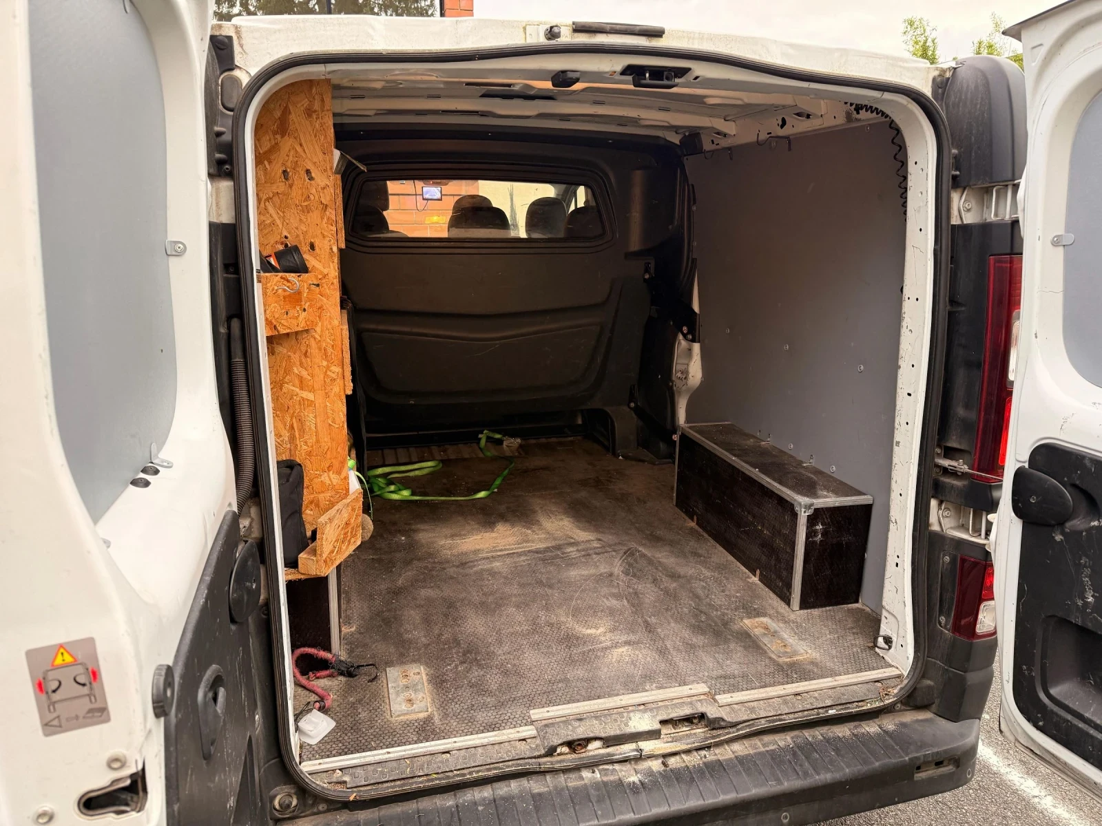 Renault Trafic 1.6 dci / 5+ 1 климатик - изображение 5