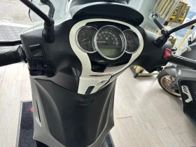Piaggio Beverly 350i 09.2012г., снимка 2