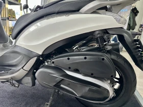 Piaggio Beverly 350i 09.2012г., снимка 12