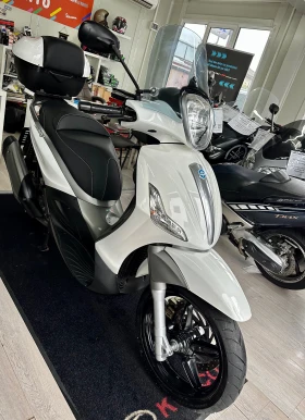 Piaggio Beverly 350i 09.2012г., снимка 9