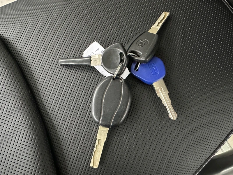 Piaggio Beverly 350i 09.2012г., снимка 16 - Мотоциклети и мототехника - 51978486