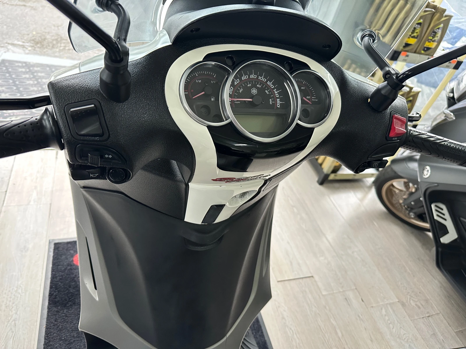 Piaggio Beverly 350i 09.2012г. - изображение 2