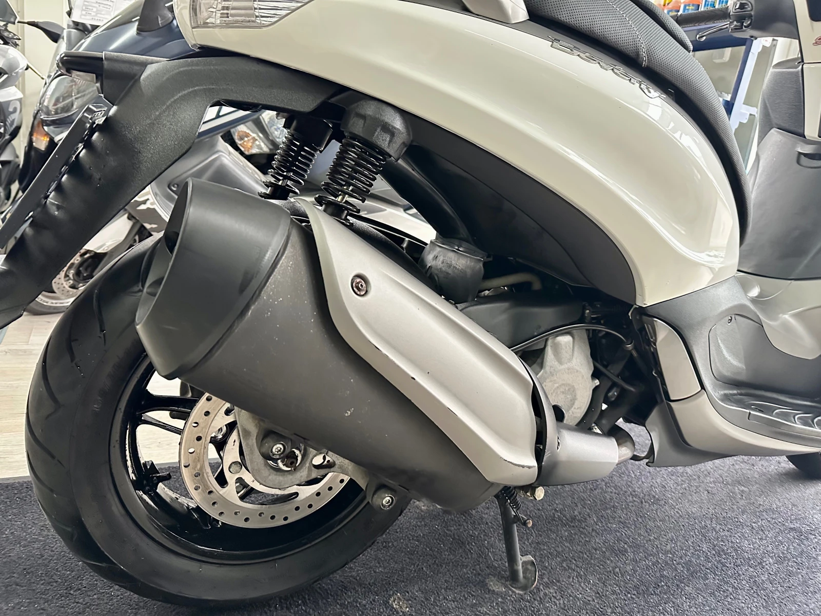 Piaggio Beverly 350i 09.2012. | Mobile.bg   13