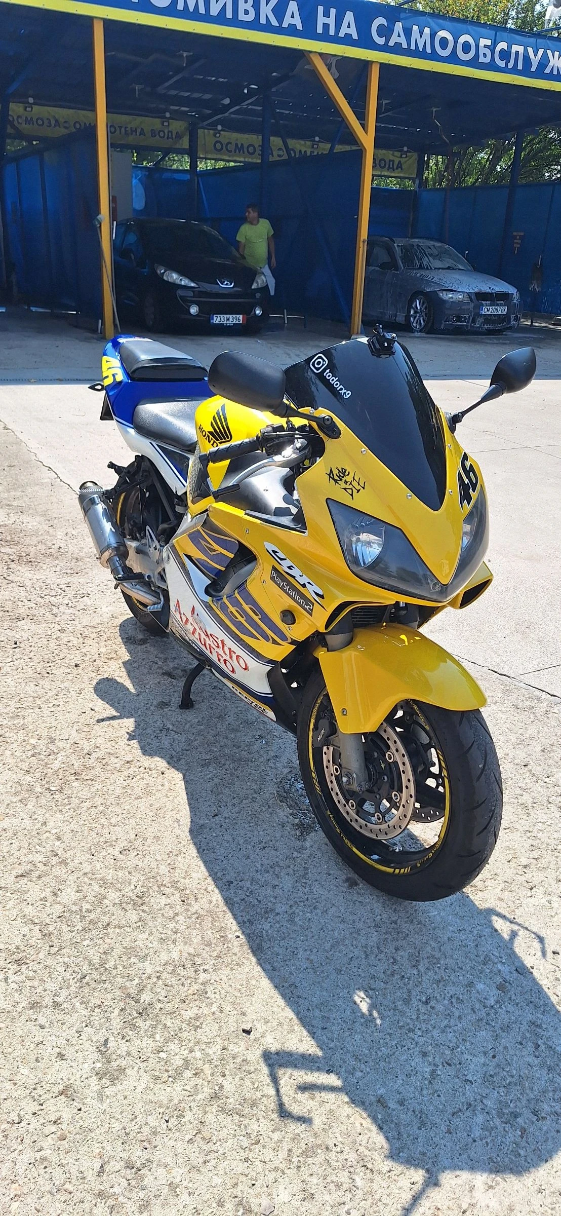 Honda Cbr F4i, снимка 2 - Мотоциклети и мототехника - 54655844
