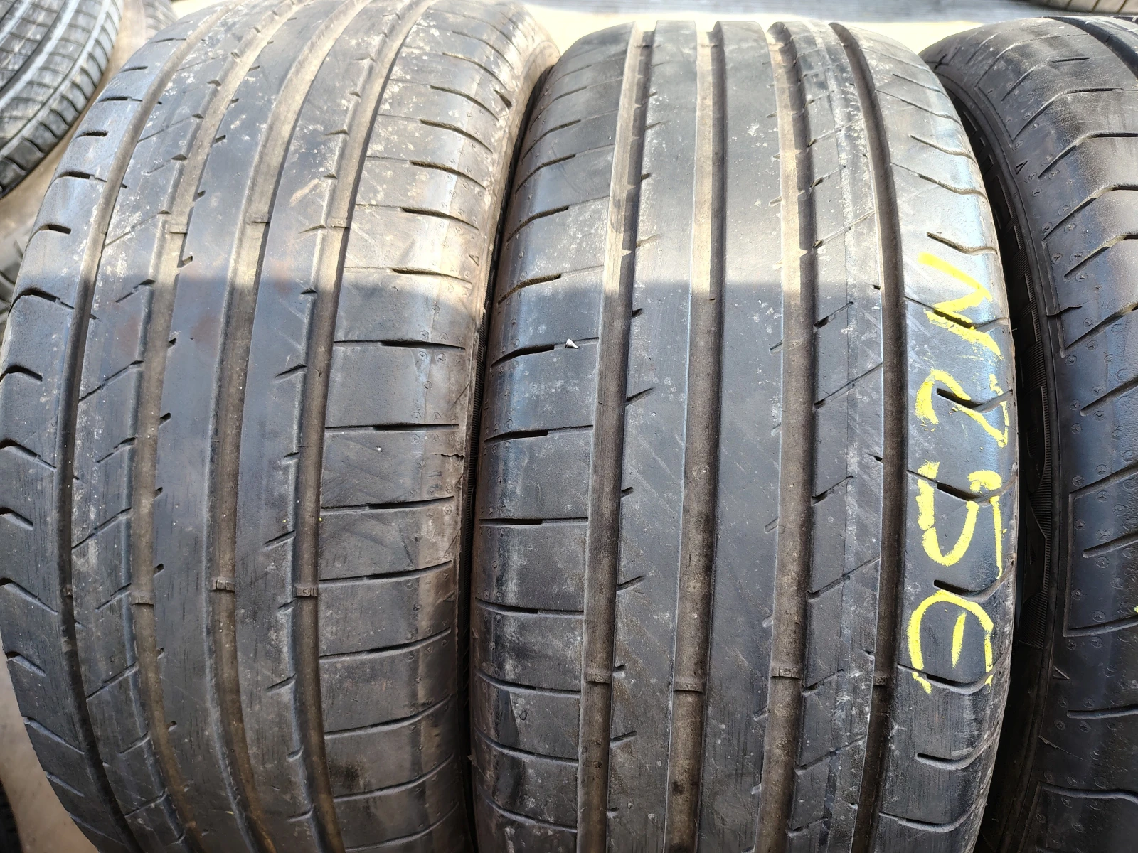 Гуми Летни 205/50R17, снимка 2 - Гуми и джанти - 55841608