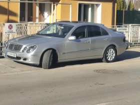Mercedes-Benz E 320, снимка 2