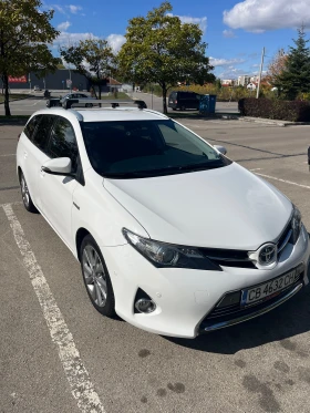 Toyota Auris ГАЗ, снимка 1