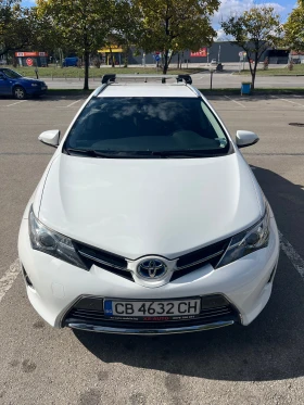 Обява за продажба на Toyota Auris 1.8 ГАЗ ~19 900 лв. - изображение 1