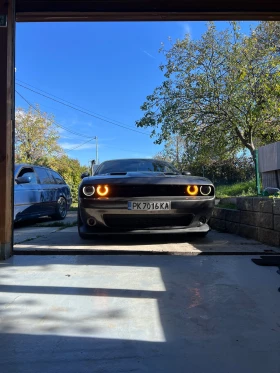 Dodge Challenger, снимка 2