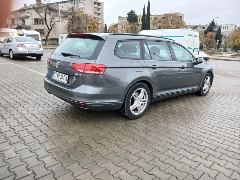 VW Passat, снимка 12 - Автомобили и джипове - 48288719