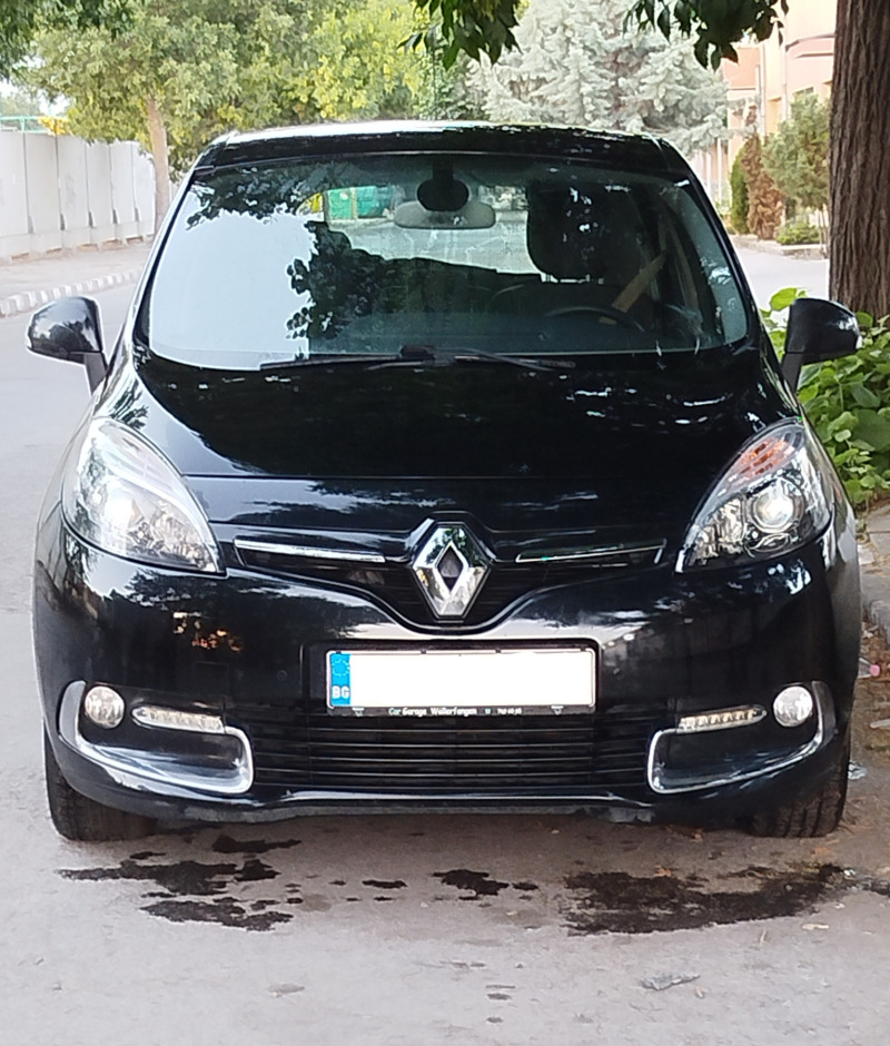Renault Scenic, снимка 1 - Автомобили и джипове - 46167575