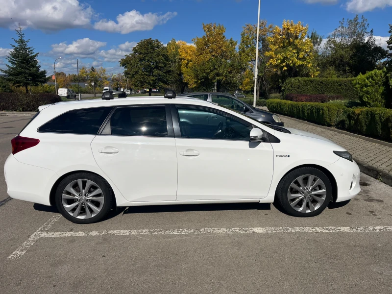 Toyota Auris ГАЗ, снимка 9 - Автомобили и джипове - 47458017