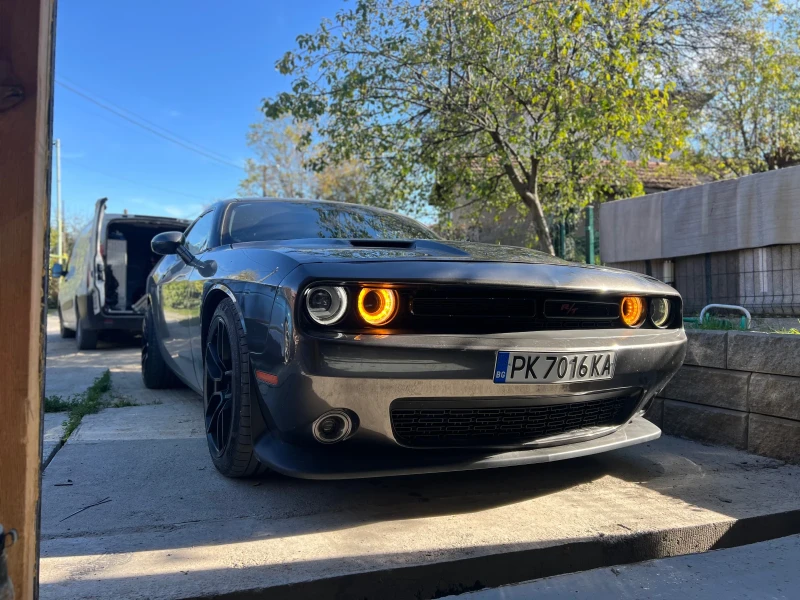 Dodge Challenger, снимка 1 - Автомобили и джипове - 47753015