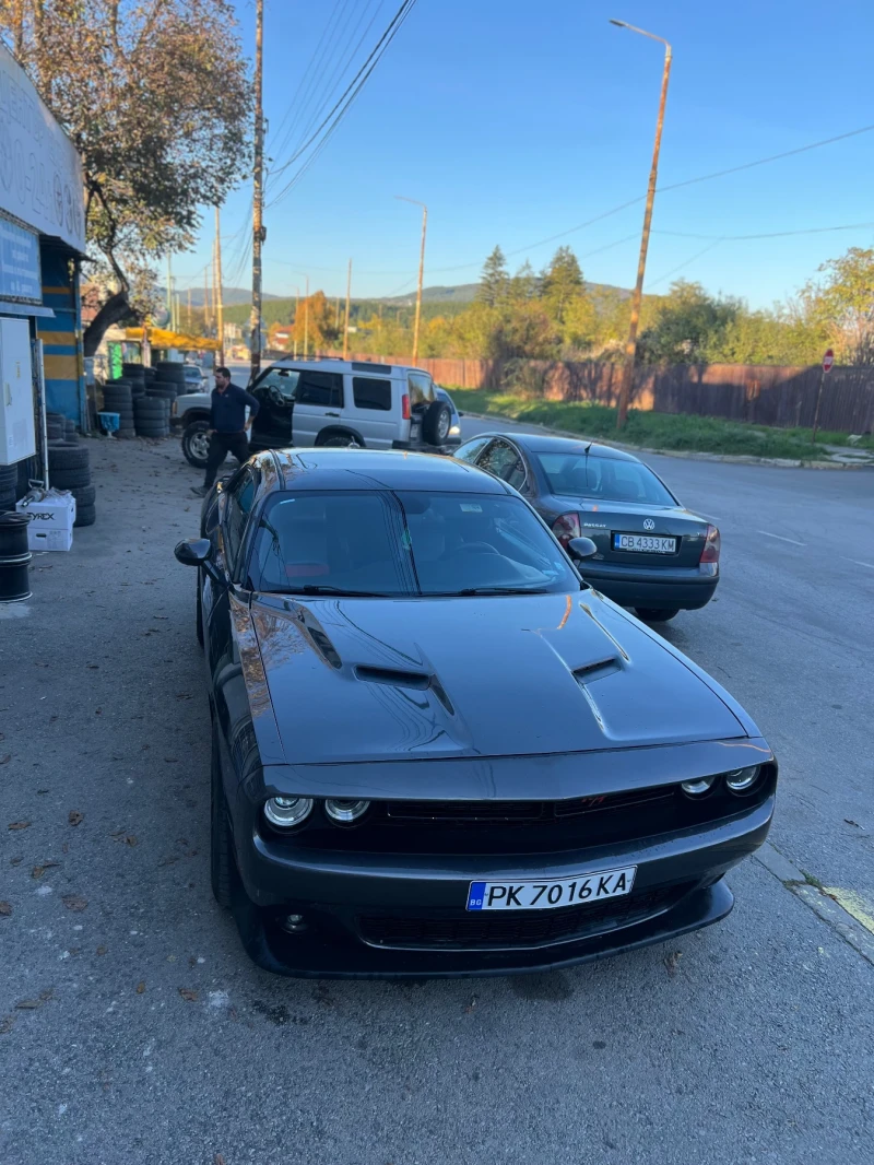 Dodge Challenger, снимка 4 - Автомобили и джипове - 47753015