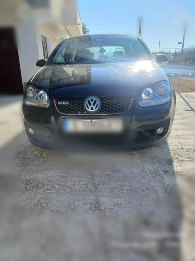 VW Golf, снимка 1 - Автомобили и джипове - 48001507