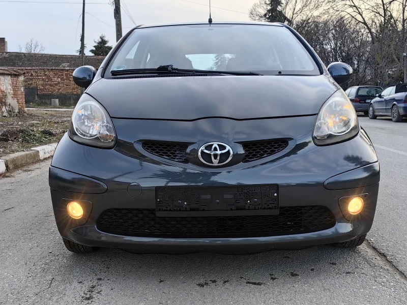 Toyota Aygo 1.0I , снимка 1 - Автомобили и джипове - 48694667