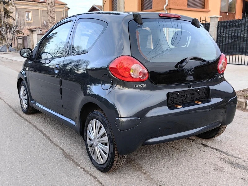 Toyota Aygo 1.0I , снимка 6 - Автомобили и джипове - 48694667