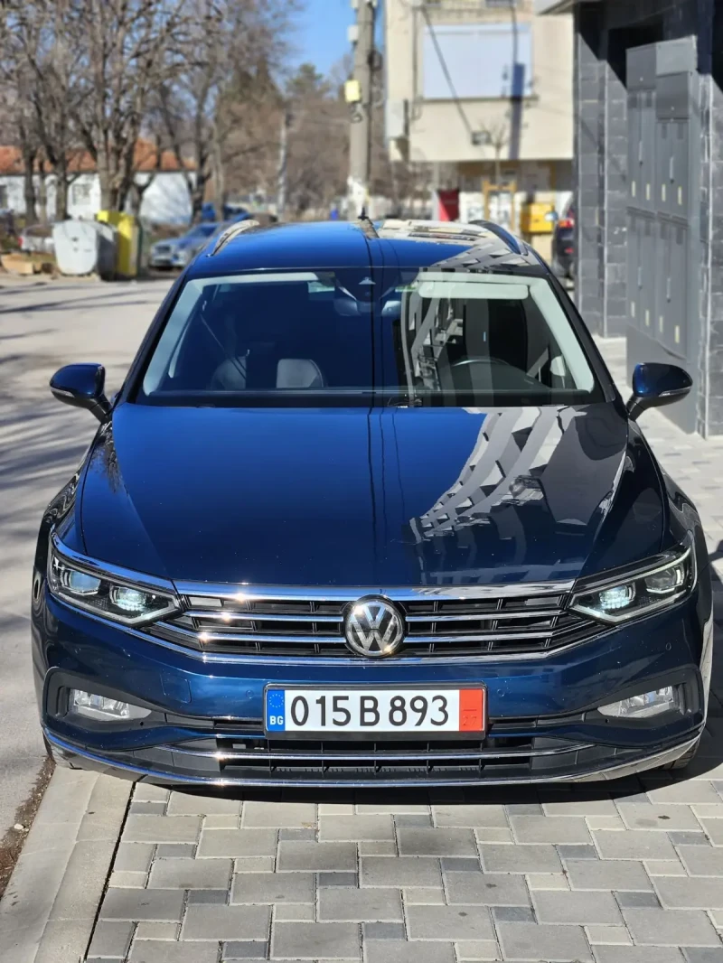 VW Passat 2.0TDI ELEGANCE Дигитал IQ Light KEYLESS GO , снимка 2 - Автомобили и джипове - 48992893