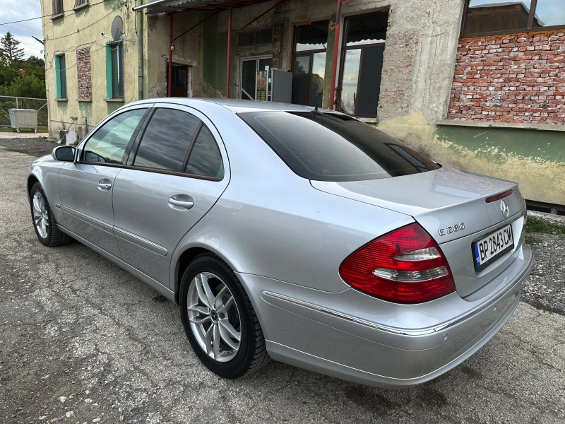 Mercedes-Benz E 280 Elegance, снимка 3 - Автомобили и джипове - 49542676