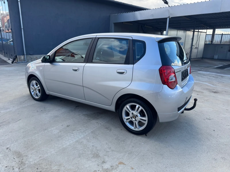 Chevrolet Aveo AUTOMATIC, снимка 9 - Автомобили и джипове - 52019938