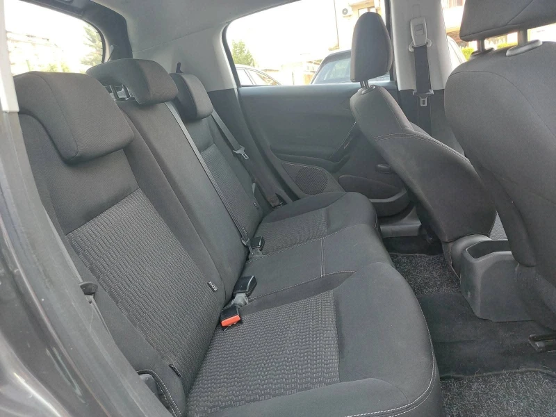 Peugeot 208 1.2i* EURO6D* 109000km.* 36м. х 430лв.* , снимка 12 - Автомобили и джипове - 52212203