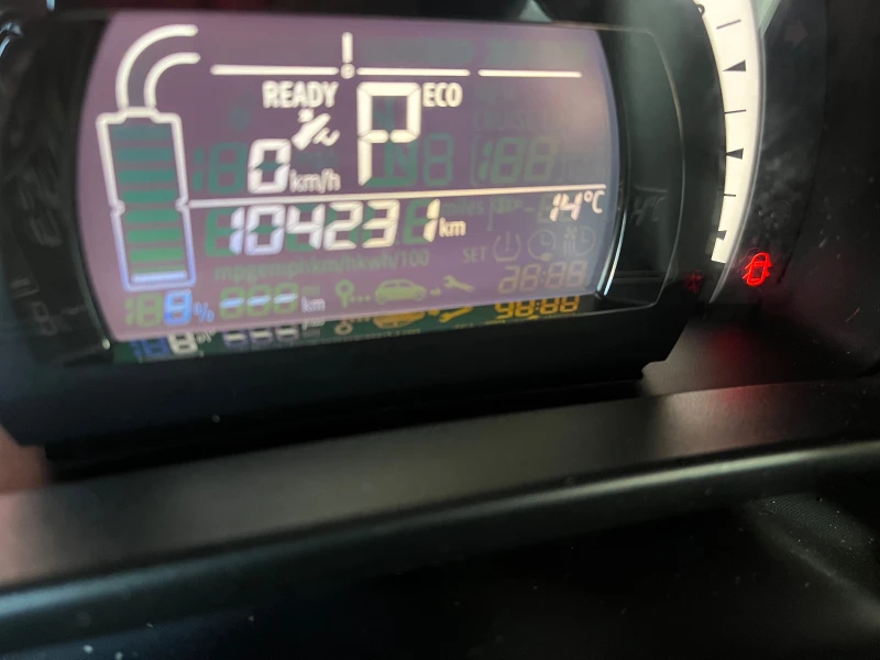 Renault Twingo, снимка 13 - Автомобили и джипове - 52504173