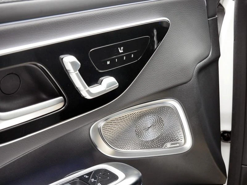 Mercedes-Benz CLE 220d/AMG/COUPE/NIGHT/PANO/DIGITAL LIGHT/BURMESTER/ - изображение 8