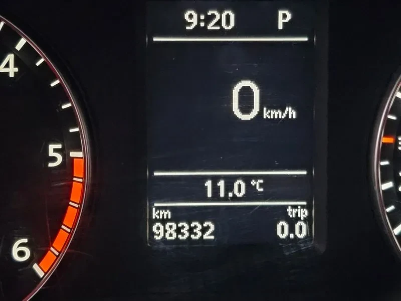 VW Passat 2.0 TDI, снимка 7 - Автомобили и джипове - 54299511