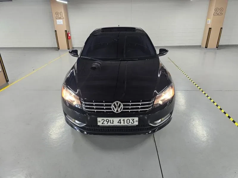 VW Passat 2.0 TDI, снимка 2 - Автомобили и джипове - 54299511