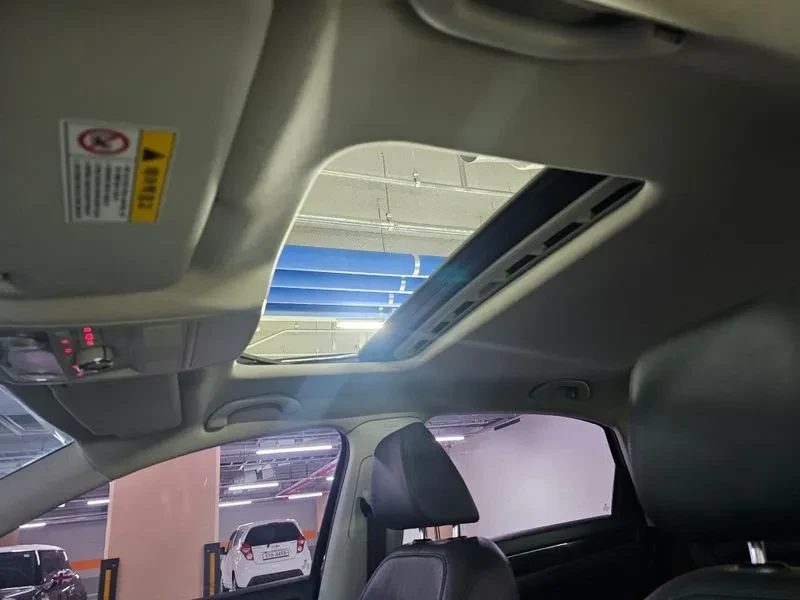 VW Passat 2.0 TDI, снимка 6 - Автомобили и джипове - 54299511