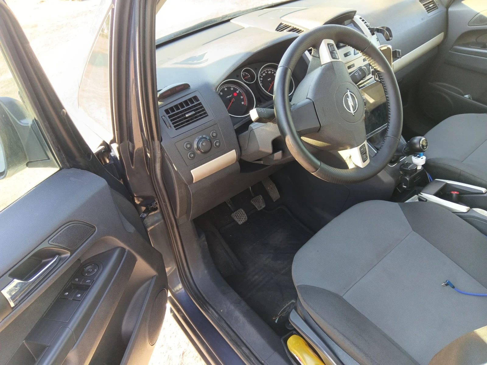 Opel Zafira 1, 6 Бензин/метан  - изображение 4