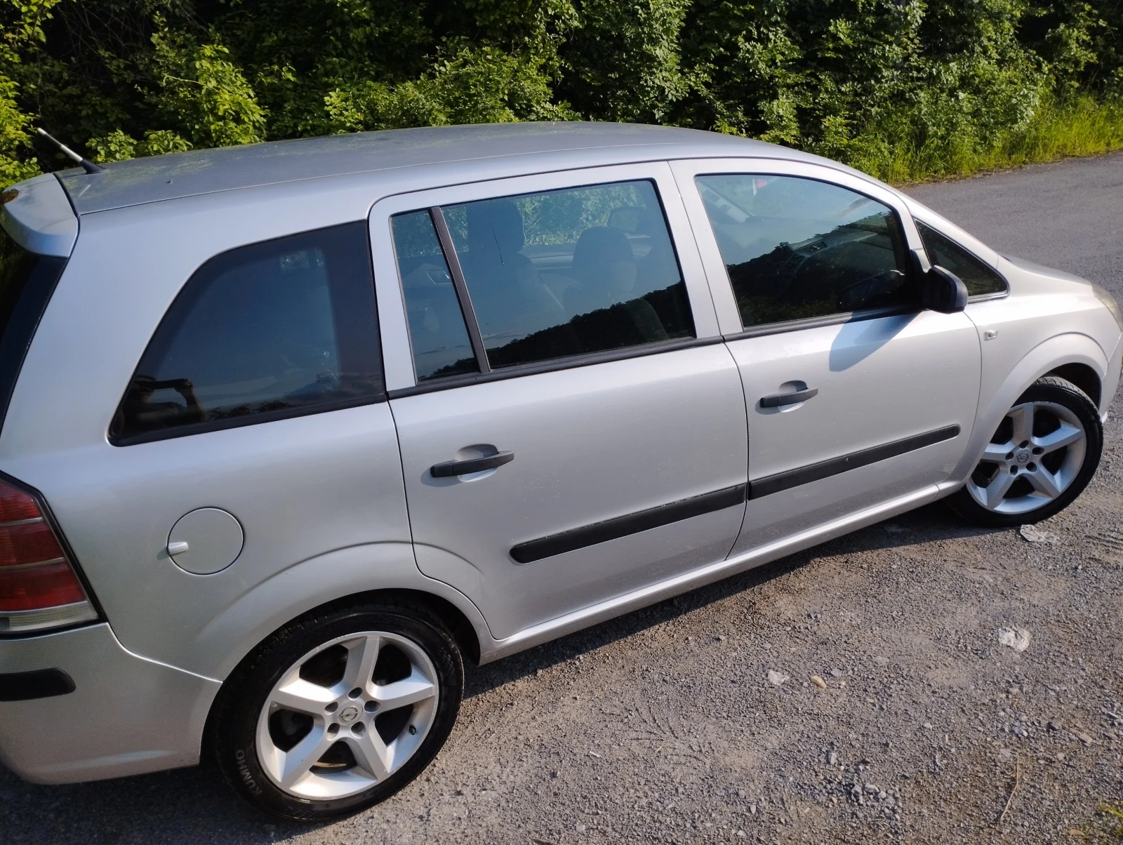 Opel Zafira B - изображение 5