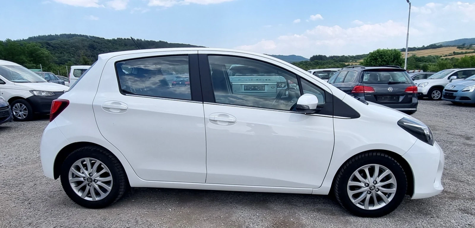 Toyota Yaris 1.4d 90k.c. - изображение 9