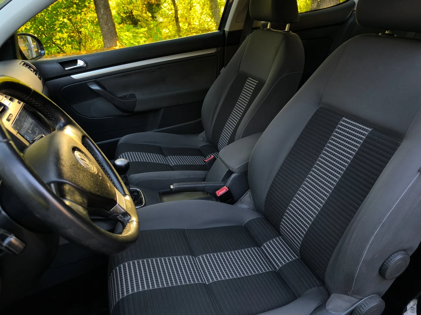 VW Golf  1.6  102 бензин/газ - изображение 7