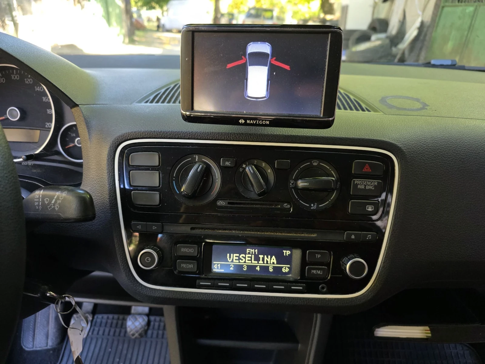 VW Up     | Mobile.bg   11