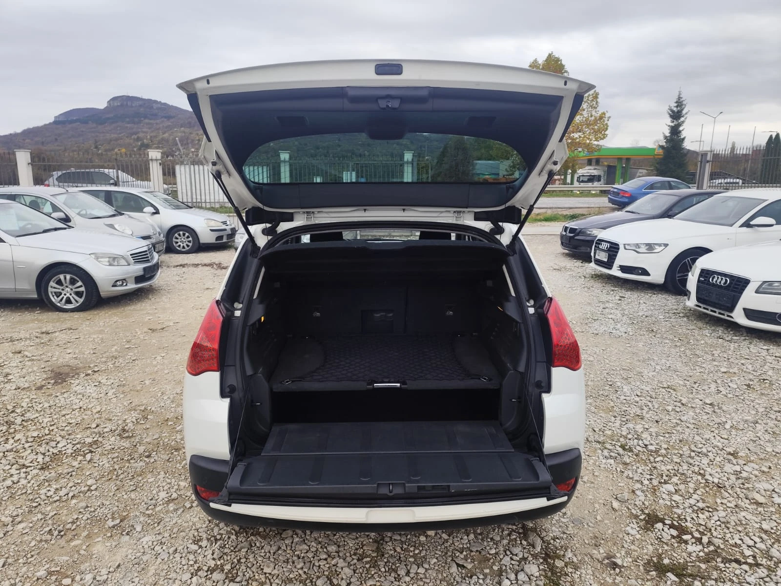 Peugeot 3008 1.6HDI   | Mobile.bg   9