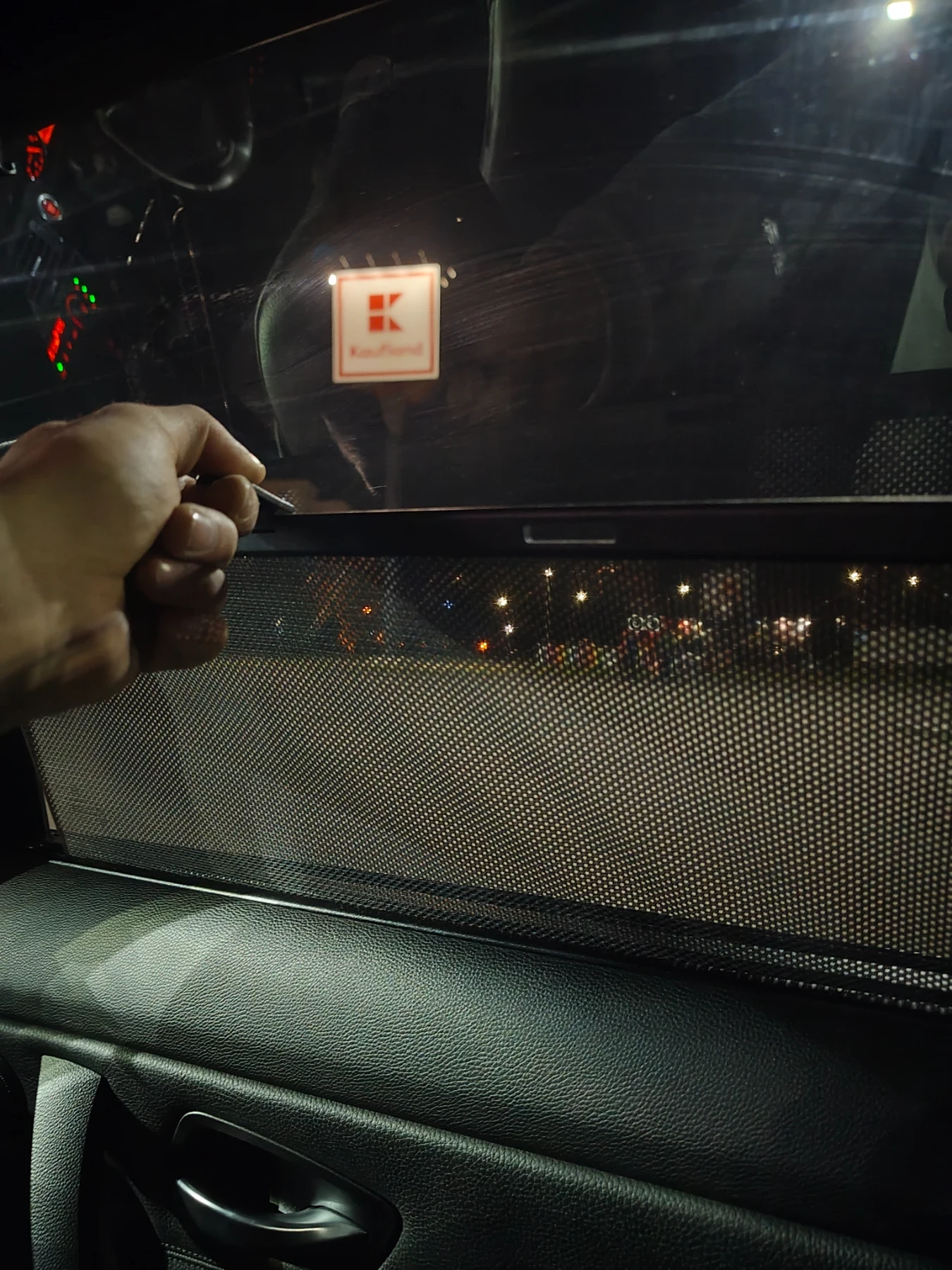 BMW 320, снимка 14 - Автомобили и джипове - 53933978