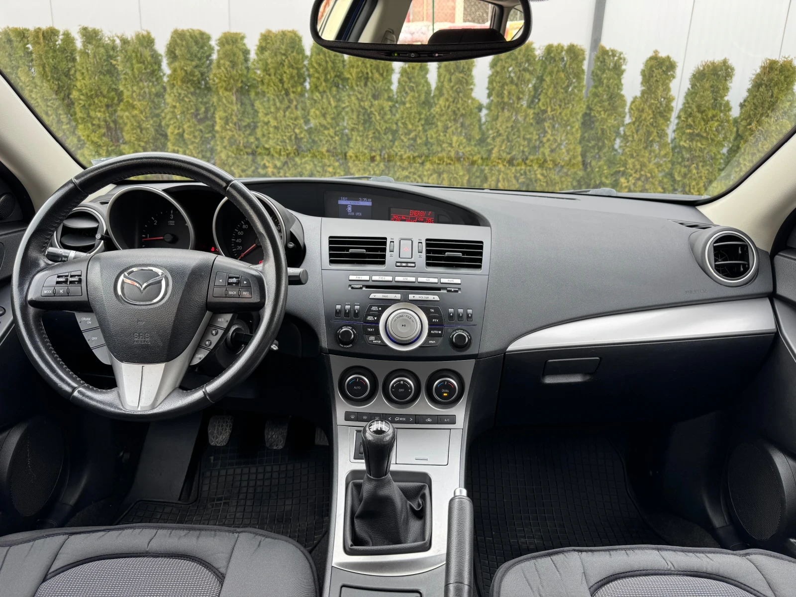 Mazda 3 1.6HDI Регистриран/Обслужен!!!, снимка 13 - Автомобили и джипове - 53772132