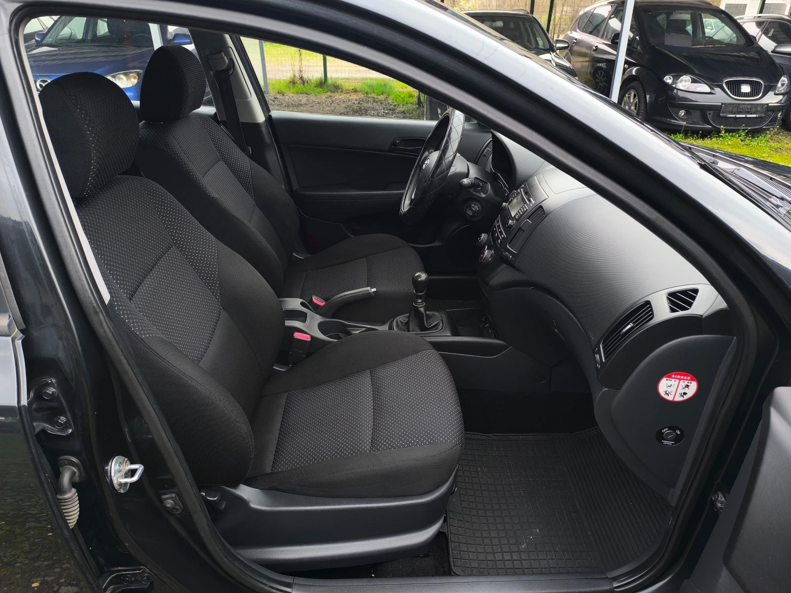 Hyundai I30 -1.4i-109кс-КЛИМАТИК-EDITION+ !!!, снимка 15 - Автомобили и джипове - 54082072