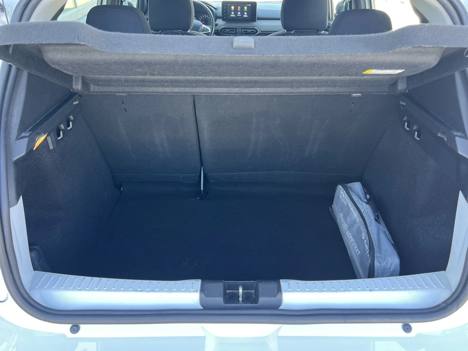 Dacia Sandero 1.0 TCe / 100 к.с. / Eco-G / ГАРАНЦИЯ, снимка 16 - Автомобили и джипове - 54123808