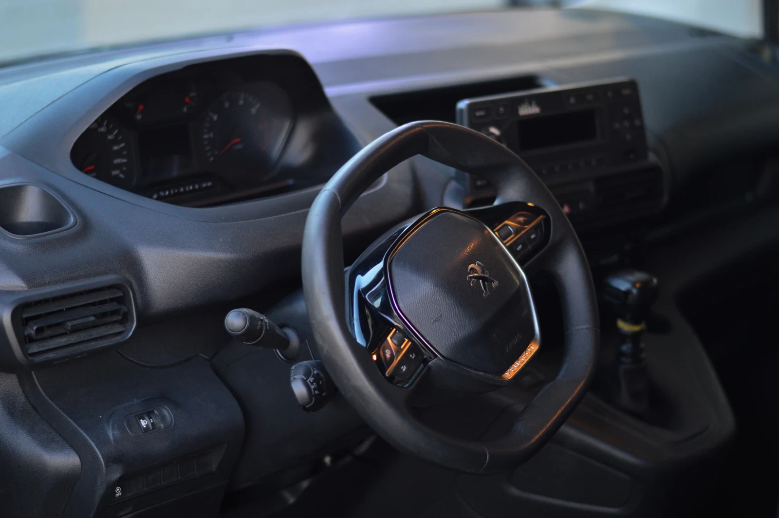 Peugeot Partner MAXI L2, снимка 9 - Автомобили и джипове - 54363093