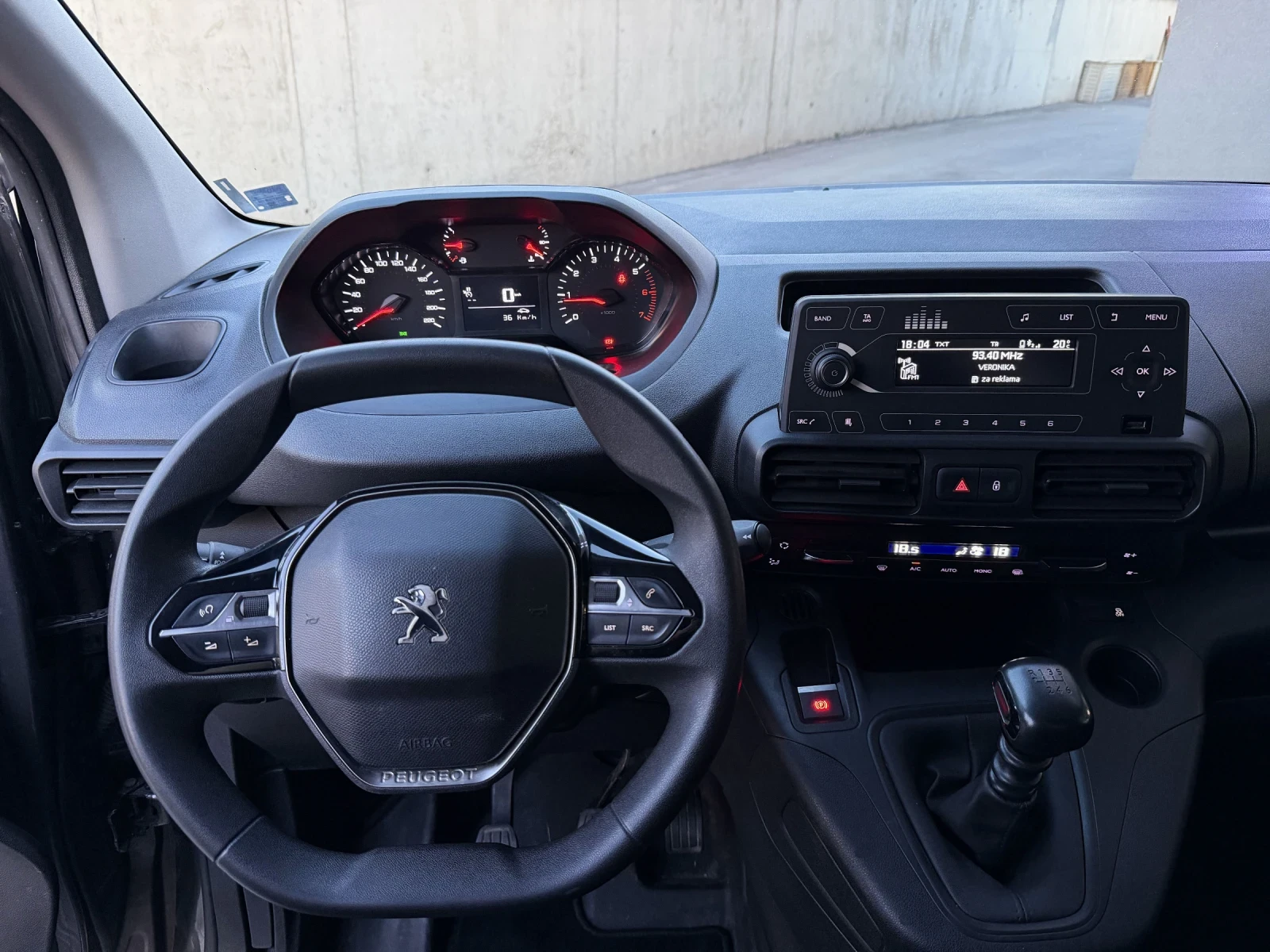 Peugeot Partner MAXI L2, снимка 11 - Автомобили и джипове - 54363093