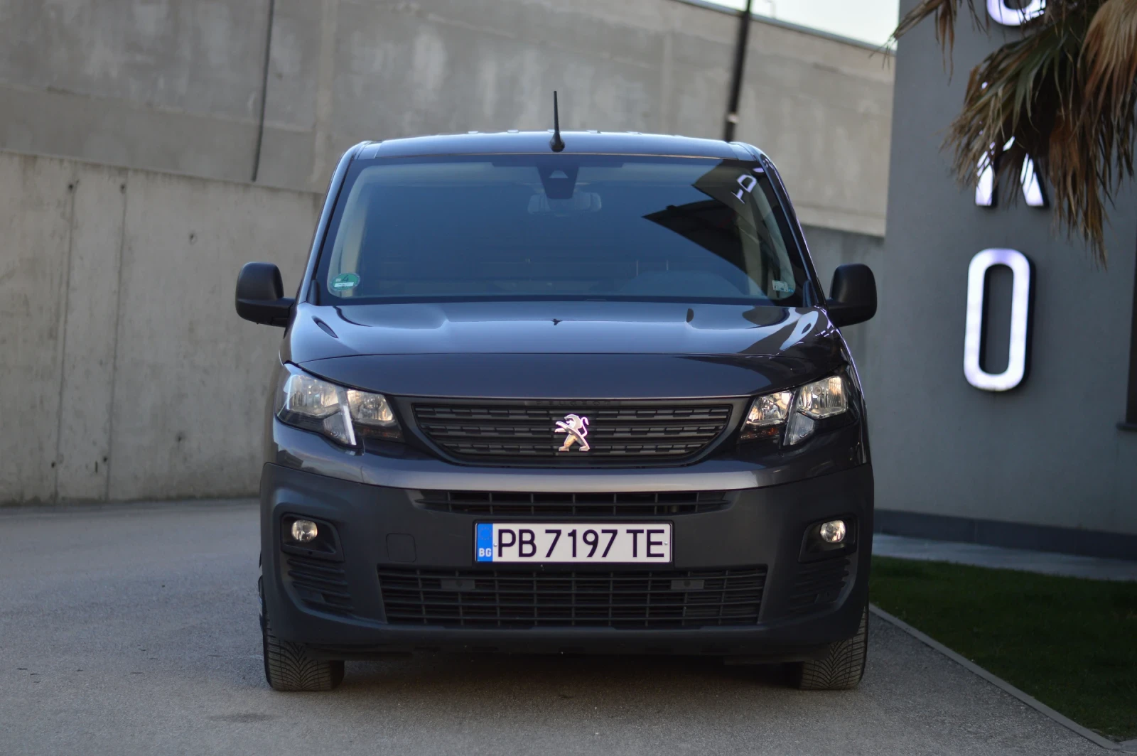 Peugeot Partner MAXI L2, снимка 2 - Автомобили и джипове - 54363093