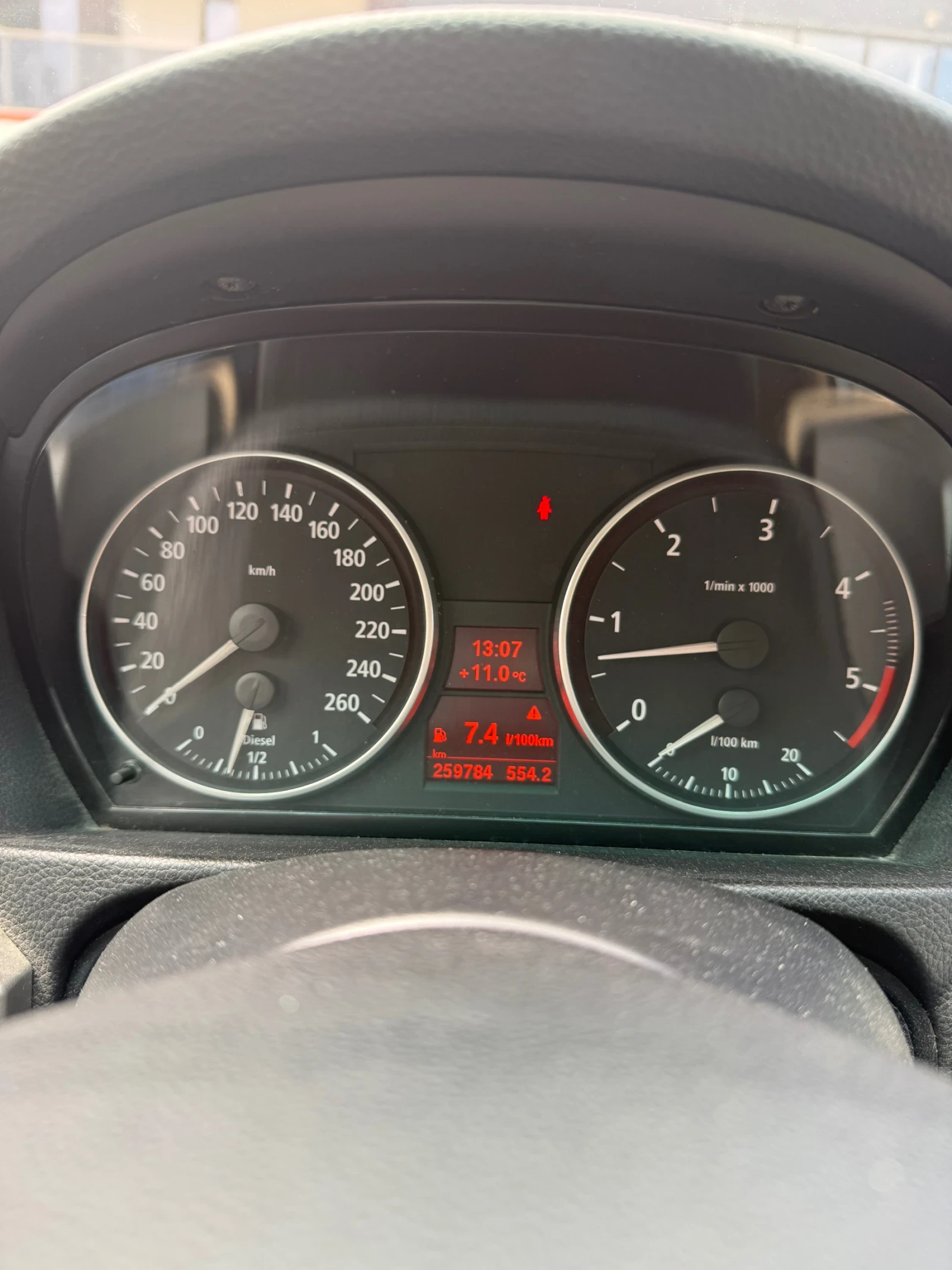 BMW 330 330D 231hp E90, снимка 14 - Автомобили и джипове - 54378930
