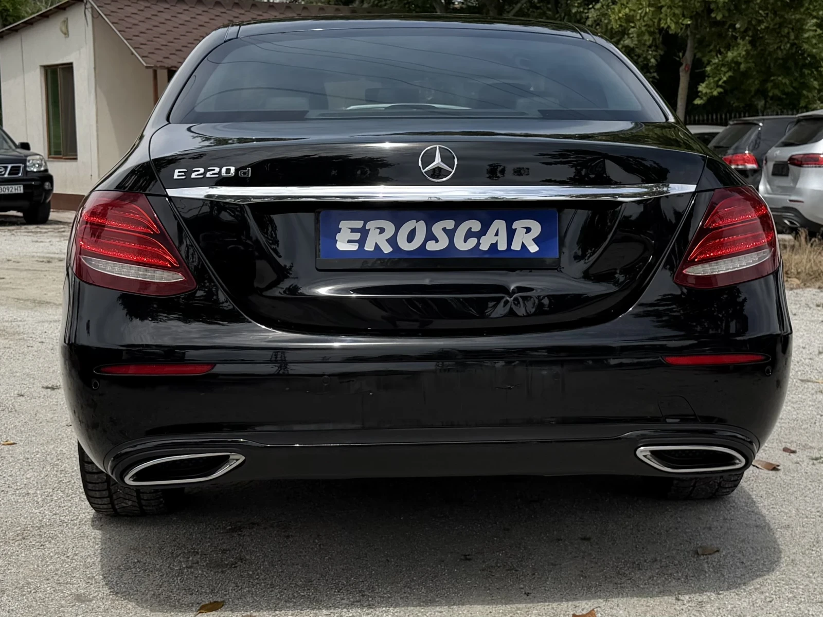 Mercedes-Benz E 220 D/Camera/Navi/9GTronic/194ps, снимка 6 - Автомобили и джипове - 54604053