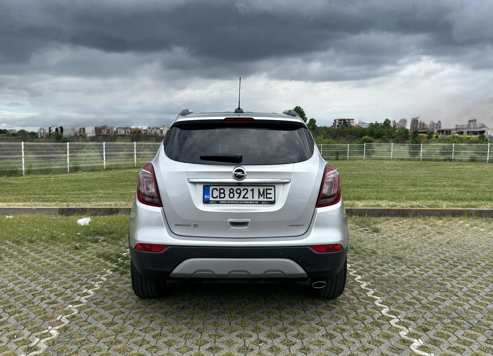 Opel Mokka X 1.4T/AUTO/LED/CAMERA/DISTR/PANO, снимка 5 - Автомобили и джипове - 54653345