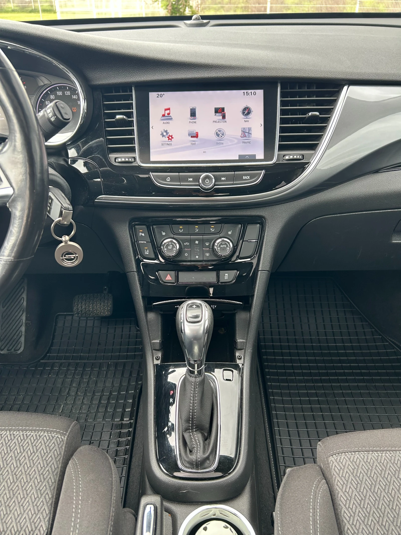 Opel Mokka X 1.4T/AUTO/LED/CAMERA/DISTR/PANO, снимка 15 - Автомобили и джипове - 54653345