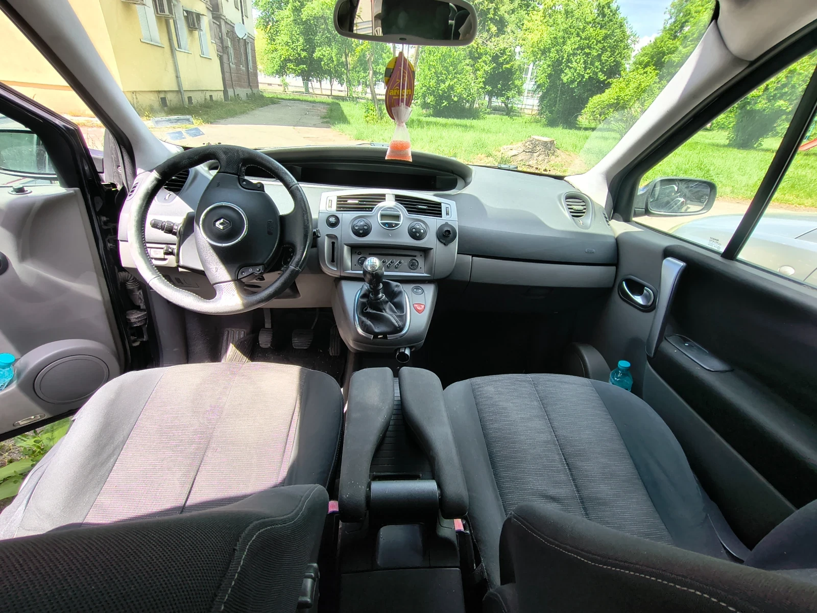 Renault Megane 1.5 TDC, снимка 5 - Автомобили и джипове - 54658726