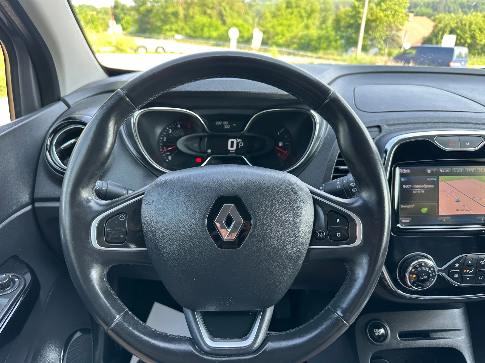 Renault Captur 1.5 DCi 2016 АВТОМАТ 202 хил км.ТОП СЪТОЯНИЕ!!!!, снимка 13 - Автомобили и джипове - 54797888